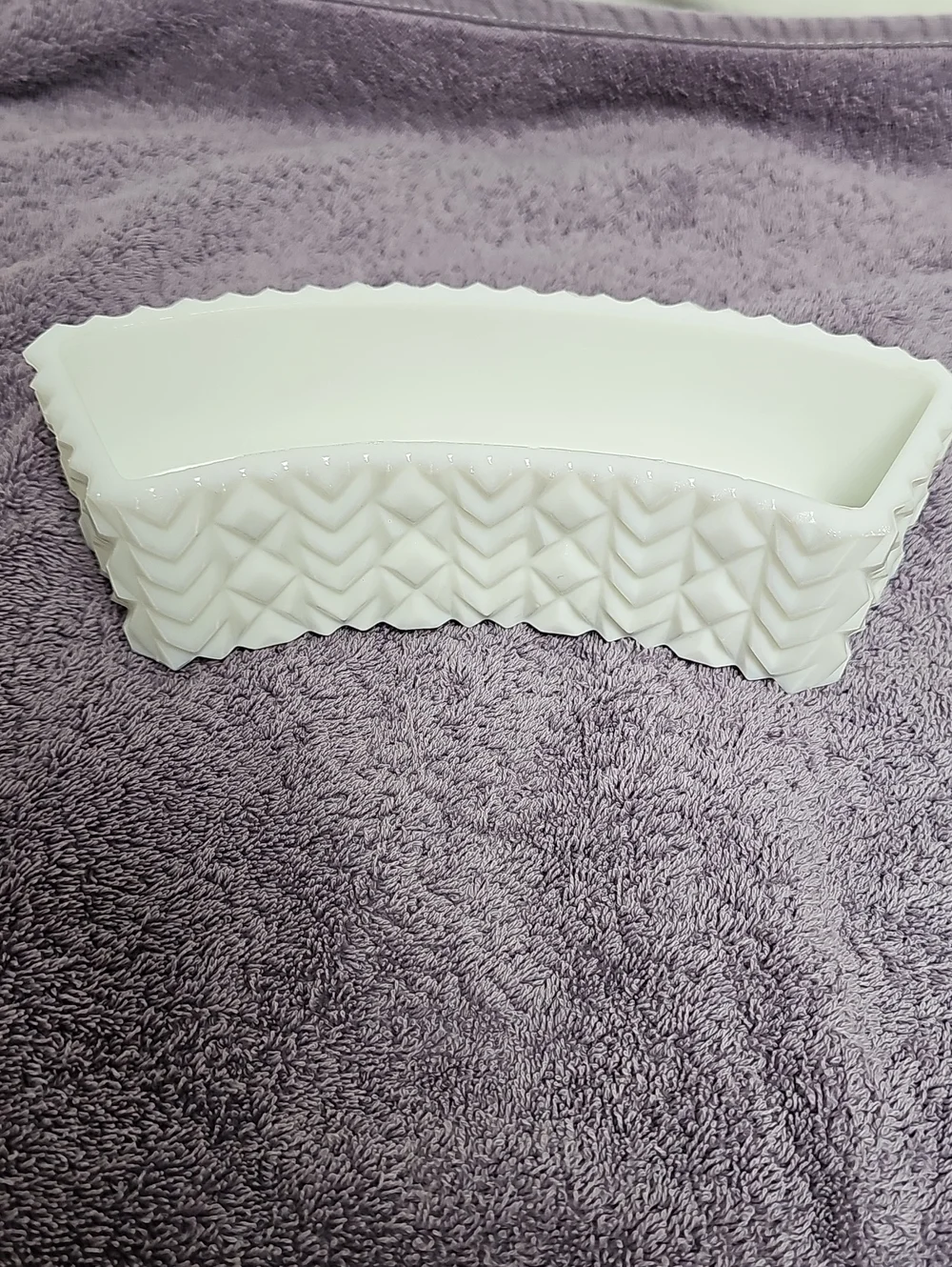 Vintage Westmoreland Curved Candle/Server Milk Glass Home Accents